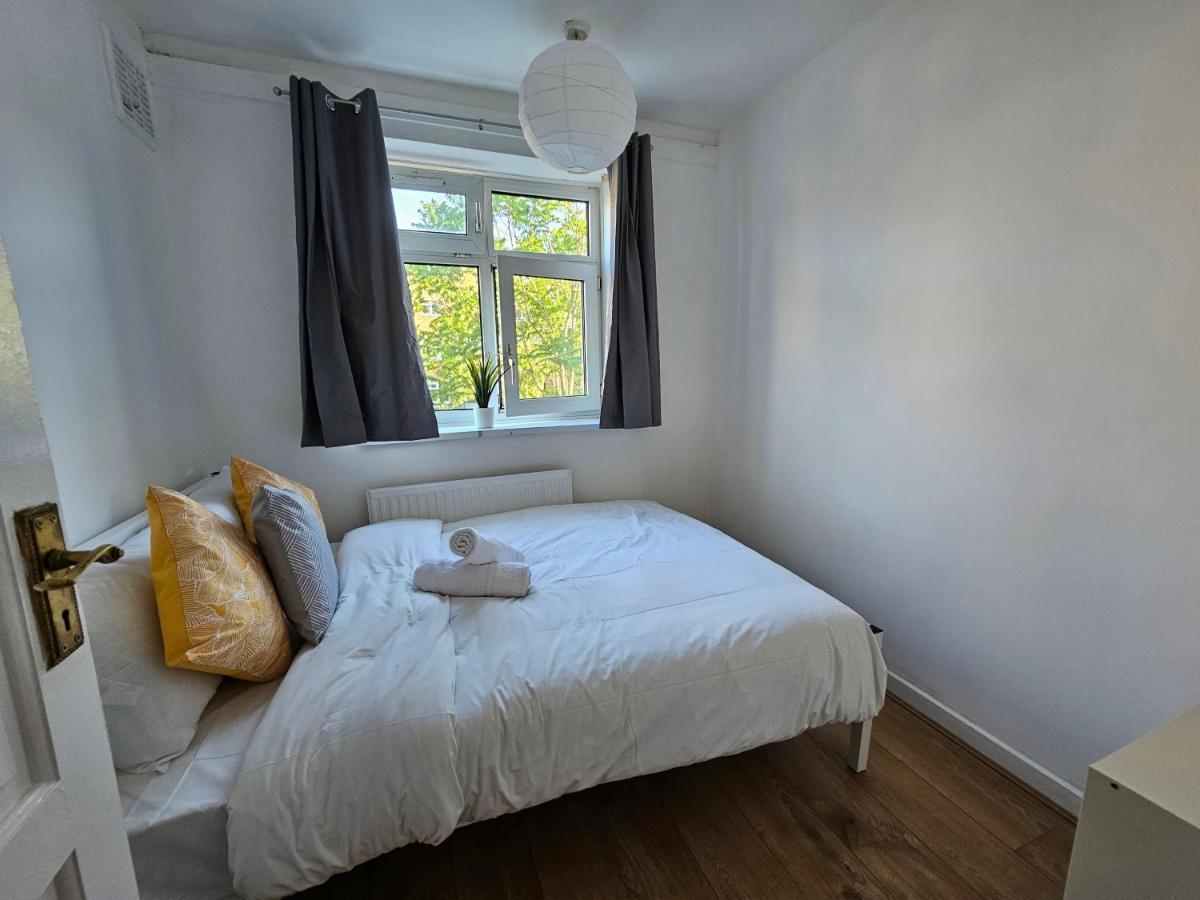 Towerhill Rooms Лондон Екстериор снимка