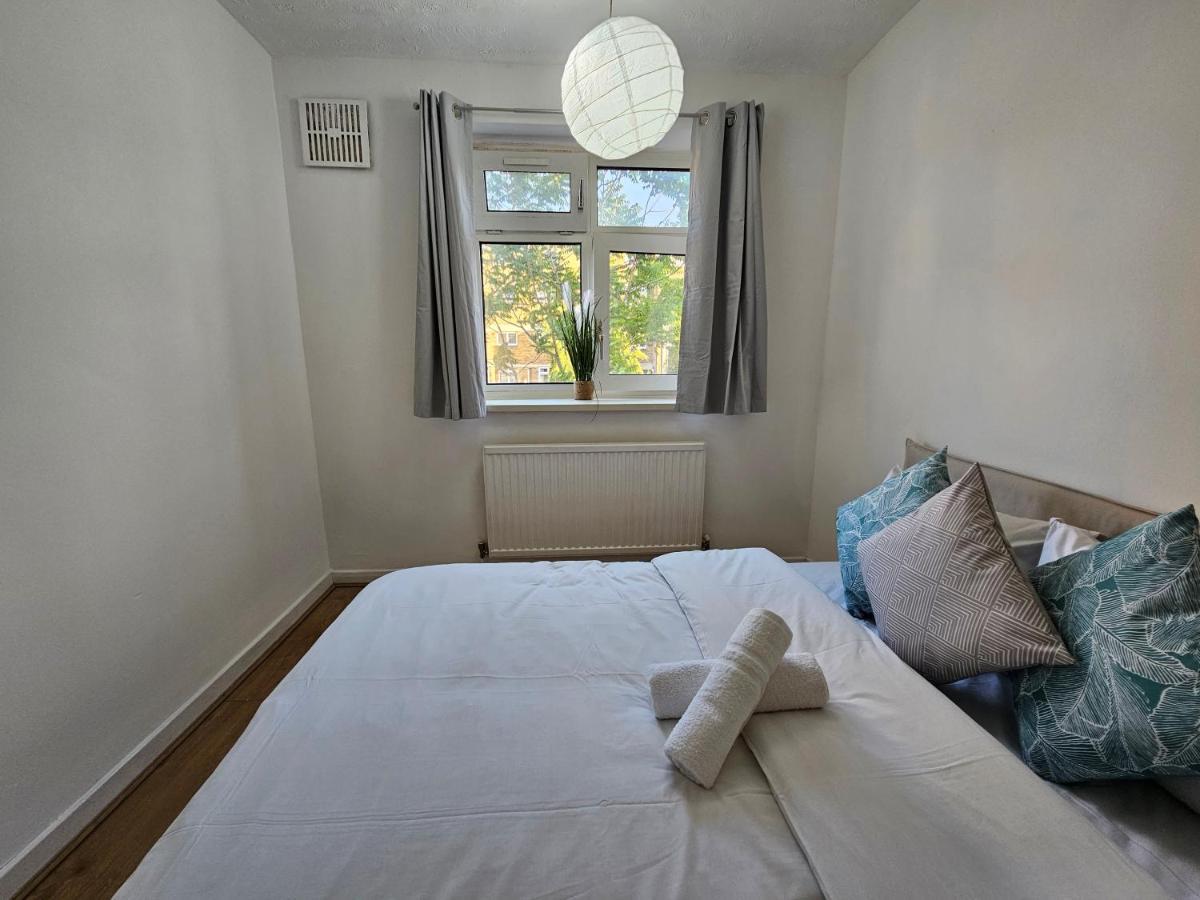Towerhill Rooms Лондон Екстериор снимка