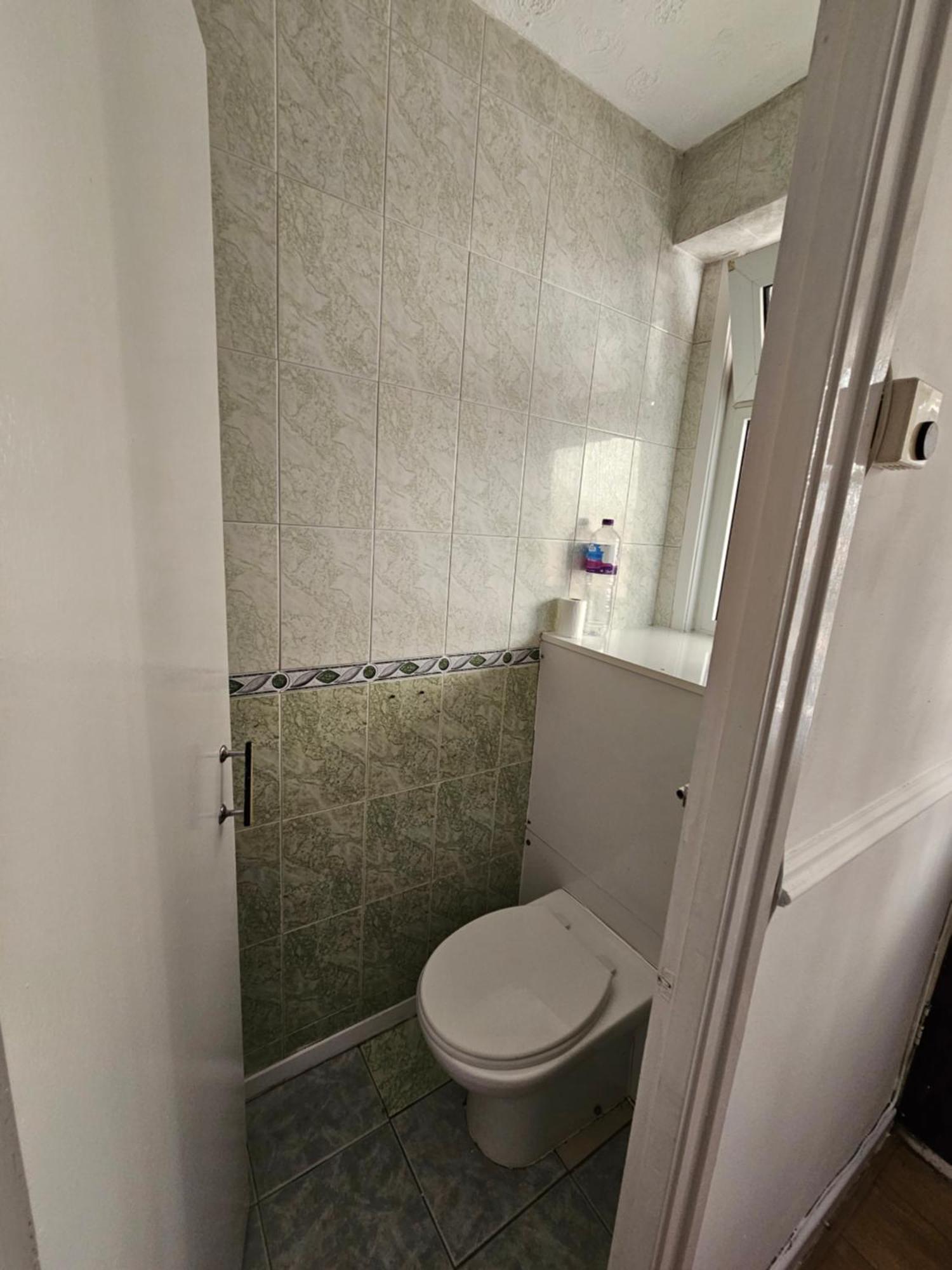 Towerhill Rooms Лондон Екстериор снимка