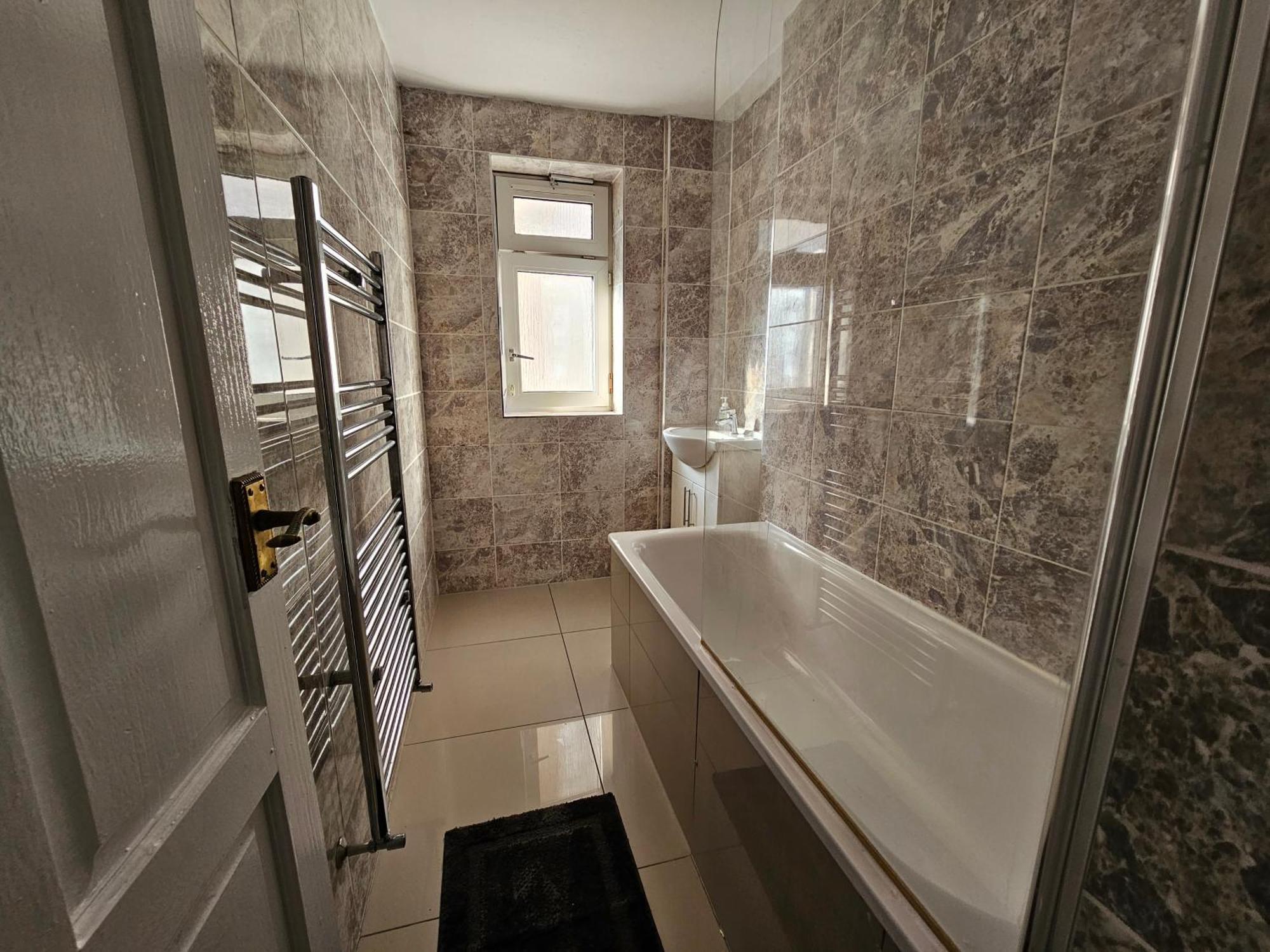 Towerhill Rooms Лондон Екстериор снимка